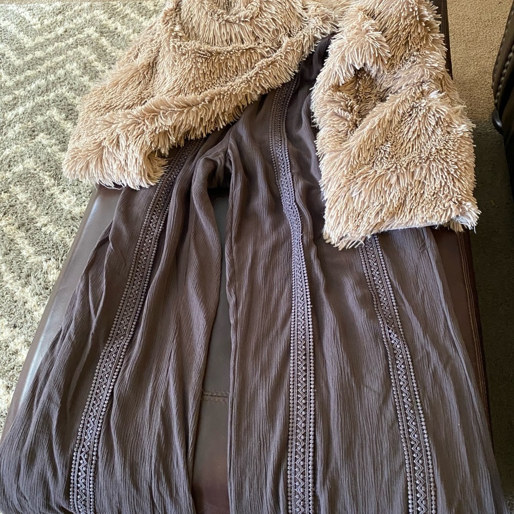 Loose leg crinkle fabric wide waist pants
